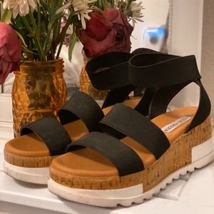 Steve Madden Platform Sandals